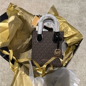 New Michael Kors crossbody bag